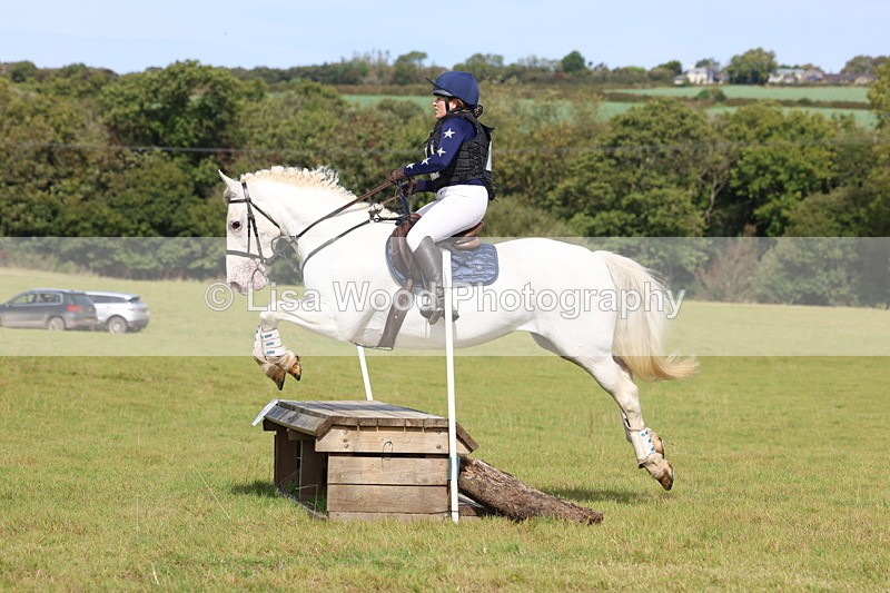 3E7A6444 - Class 1: Trebudannon Open: Pheasant Feeder