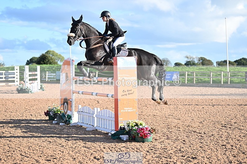 231014A-182230-06560 - Cls 21 National 1.30 & 1.40m Open