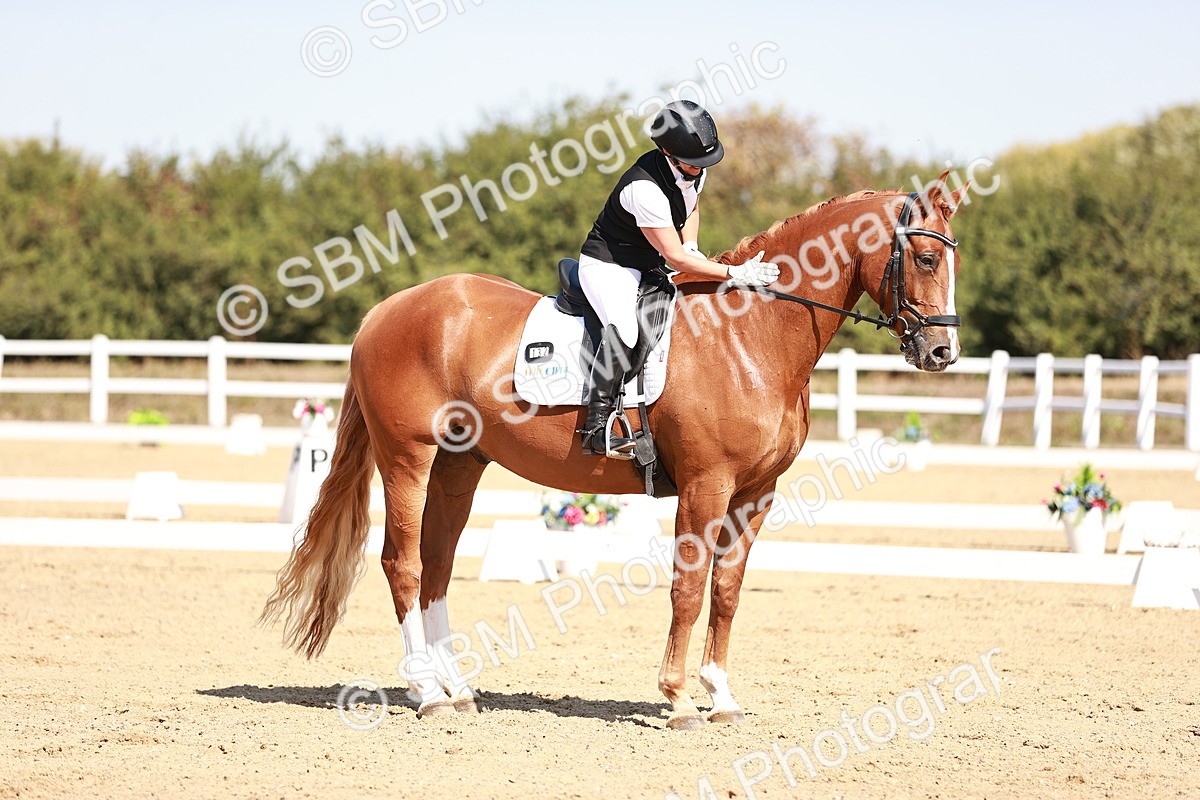 SBM_004577 - Class 12 - Novice 5 - 10.31-11.41