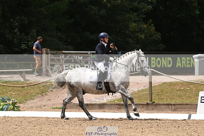 250720A-123140-10333 - 022-Vanessa.Capps-Catch.the.Moment