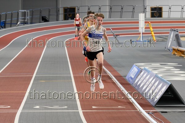 Age26SAT-916962 - Track Male Set Two