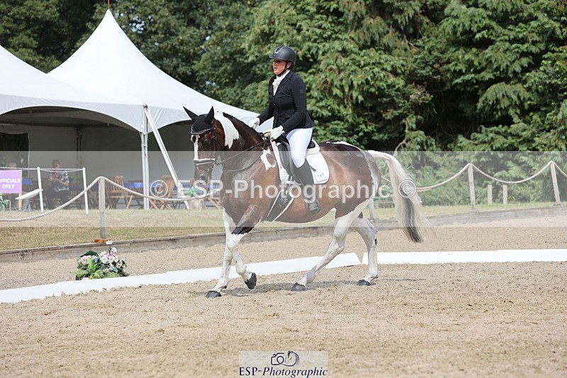 250718A-154239-02657 - 167-Leanne.Pike-Summerhill.orchard