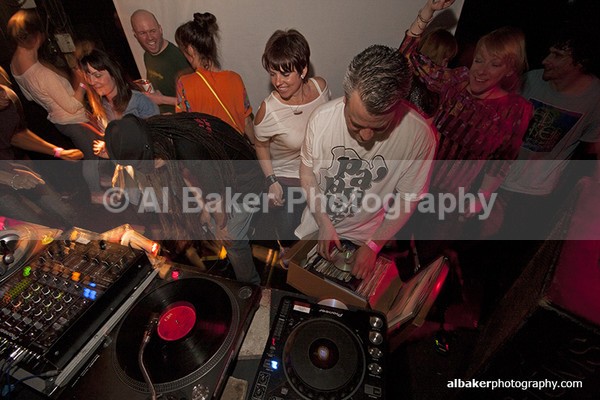 183 - Friends-&-Family @ the-roadhouse 24.04.15