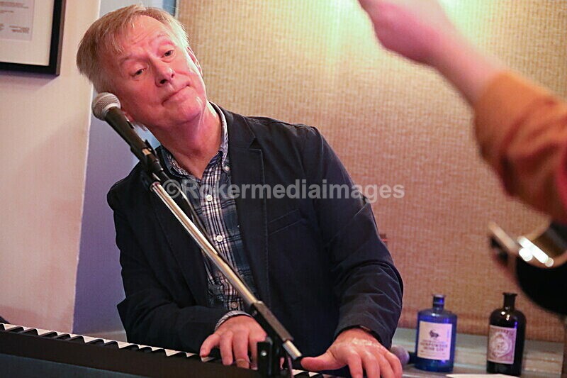 ROD-32 - Rod Kelly Trio