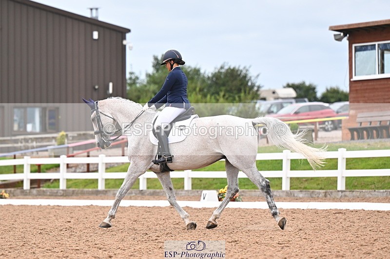 240817A-172410-10699 - 293-Layla.Ambersley-Broadbent-Galwaybay.Buddy