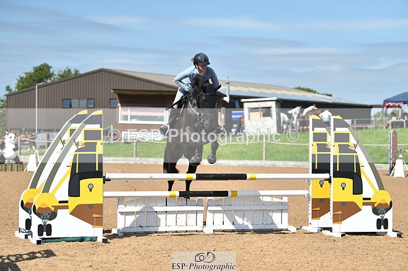 230903A-132529-04780 - Cls 15B U21 Intro 1m