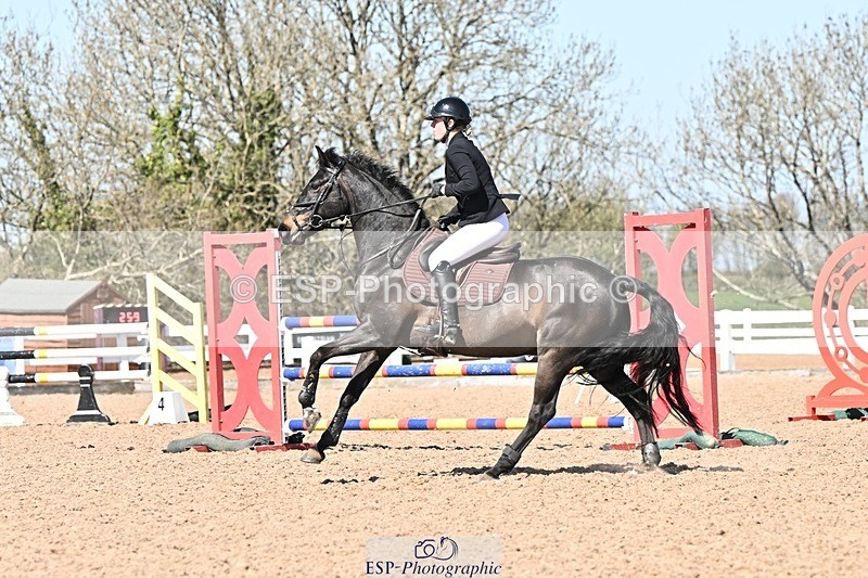 250409-125717-00592 - Snr Newc & 1.10m Open
