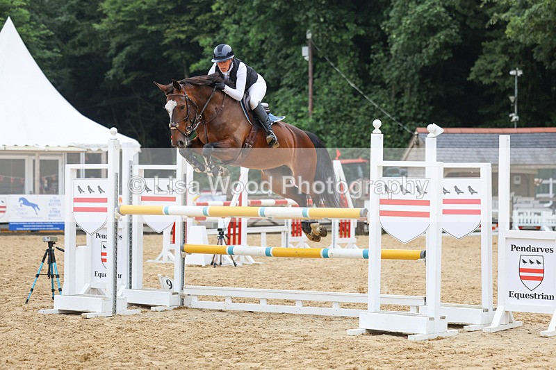 3E7A6331 - Class 8: Senior Newcomers/1.10m open