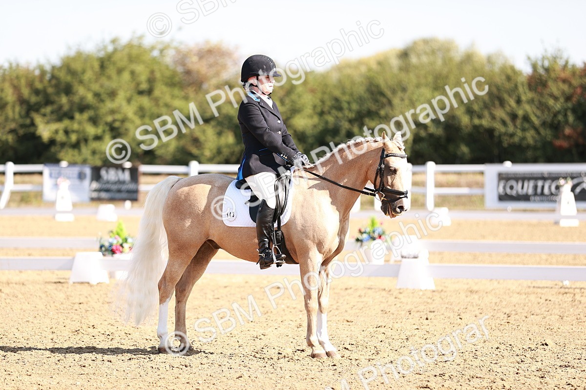 SBM_004363 - Class 12 - Novice 5 - 9.07-10.10