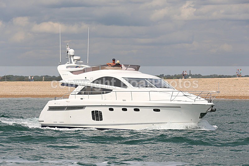 150816 ORCA - FAIRLINE WT7A9701 - Flybridge Cruisers