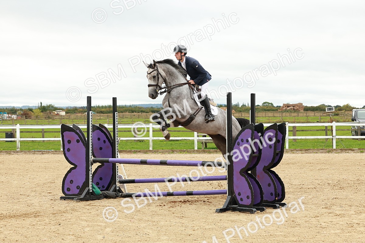 1I0A6721 - Class 2 - Senior British Novice