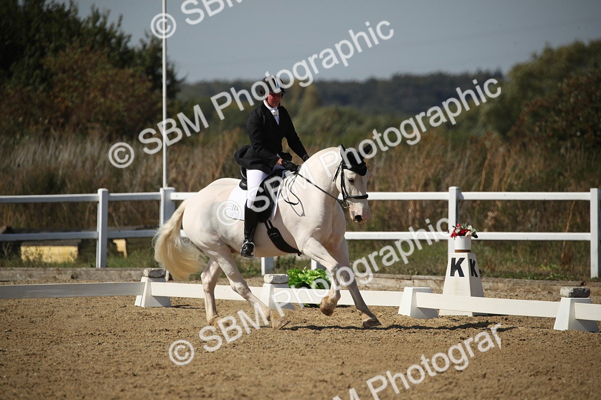SBM_005837 - Class 11 - Novice 5 - 13.19-14.22