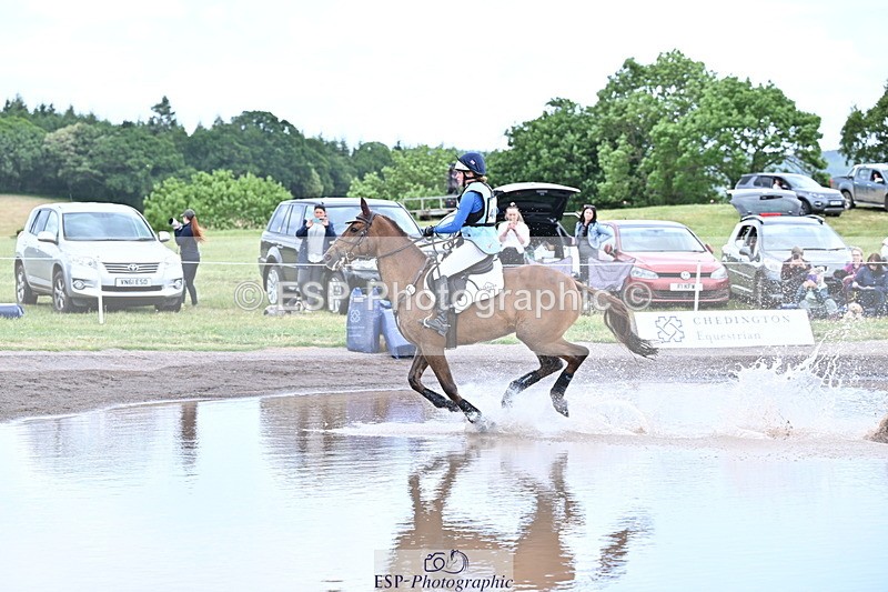 250525A-121252-15954 - D-402-Isabelle.Cook-CYMOON.F.Z