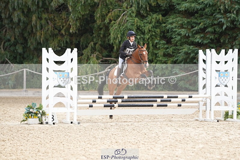 250824A-104414-34876 - 2002-Florence.Dovey-Moneyhills.Pageant