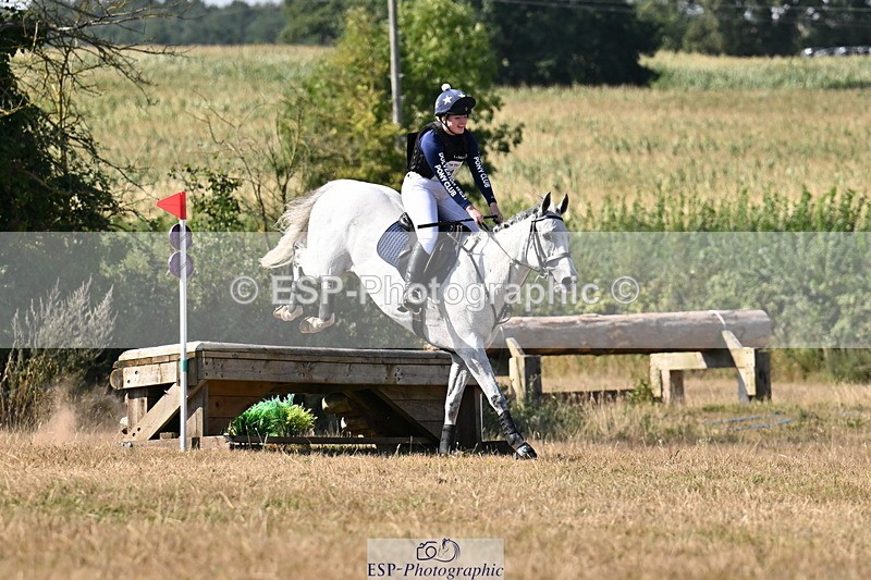 250824A-145926-38650 - 2128-Emily.Jones-Chesham.Rose