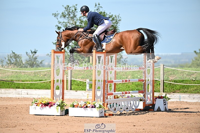 240718A-104338-04615 - Cls 1, 3 Star Small Tour 1.35m