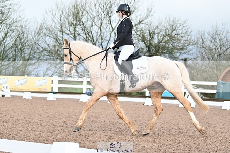 240218A-094308-04823 - 176-Kim.Walker-Dom.Perignon