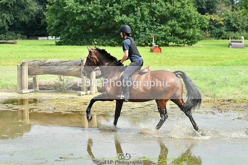 230817-132119-00937 - Theo's 1st Group - XC