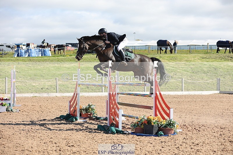 240419A-102251-06003 - Cls 2, 2 Star Small Tour 1.30m