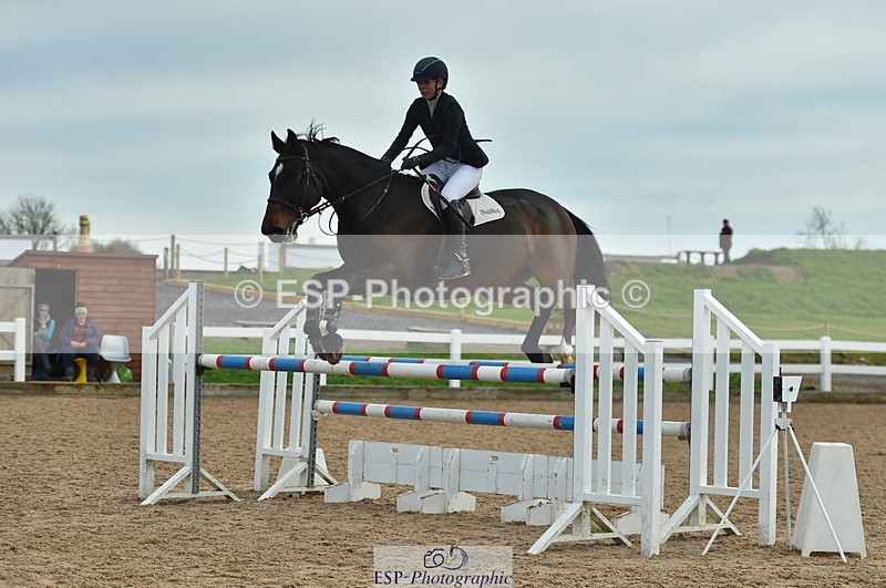 231111A-122800-01853 - Cls 12 Newcomers & 1.10m Open