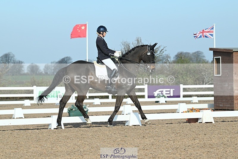 250403-081934-00309 - 018-Louise.Davison-Quamperfect