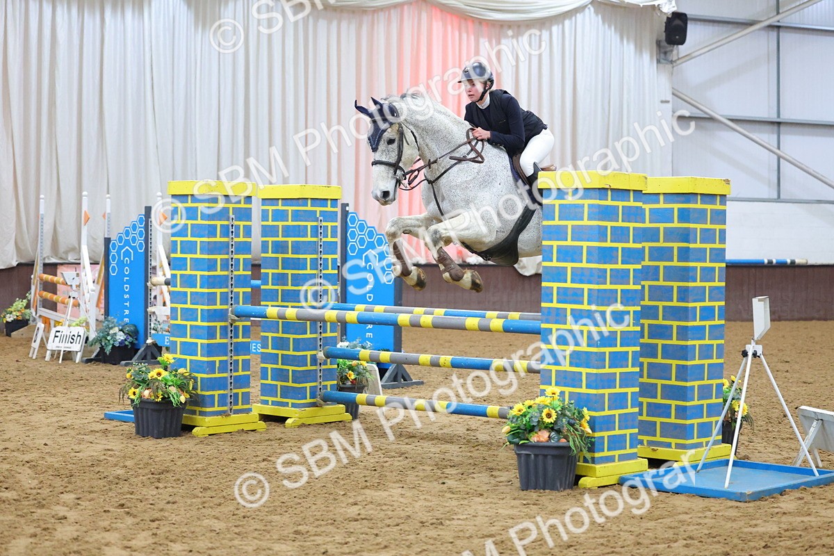 SBM_008582 - Class 21 - Nupafeed Supplements Senior Discovery/ 1m Open - First Round (1.00m)