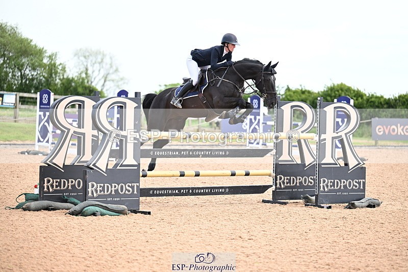 260513B-150125-01202 - Cls 6 Snr Fox and 1.20m Open