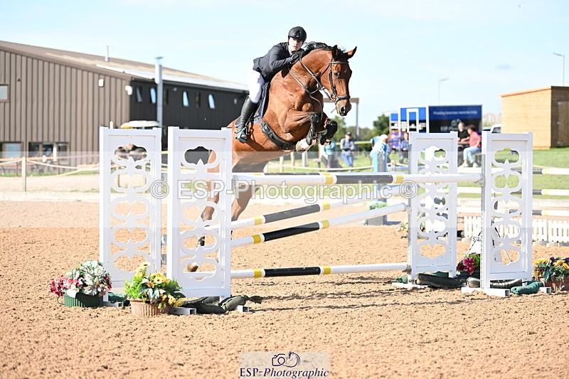 240913A-160320-05141 - Cls 18 National 1.40m Open