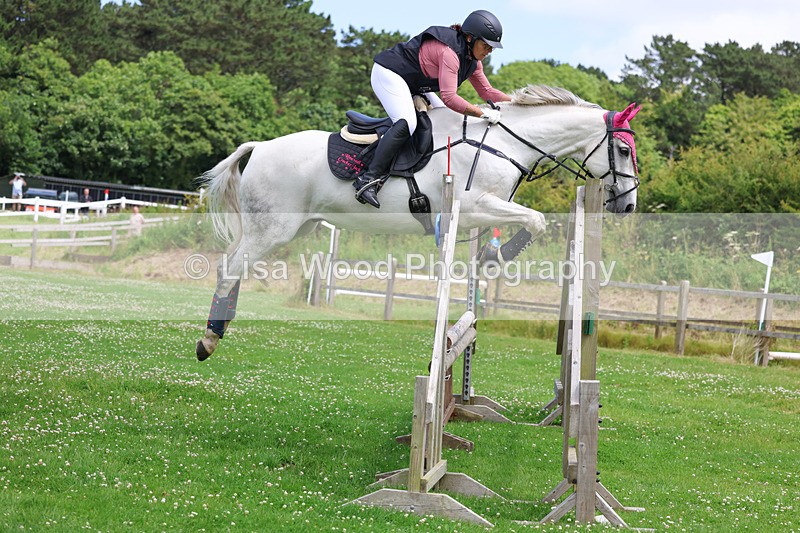 3E7A3531 - Class 6: Hawkins Motors Senior 1.00m Derby