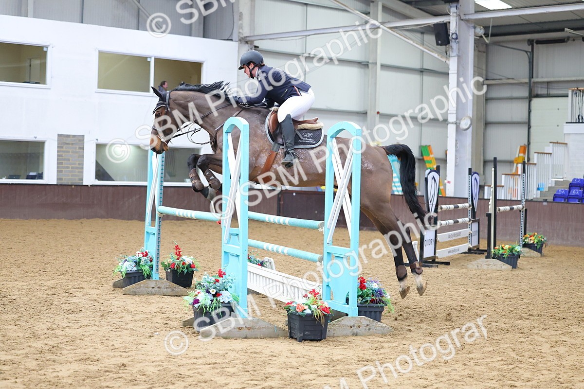 SBM_003000 - Class 8 - Senior Newcomers - 1.10m