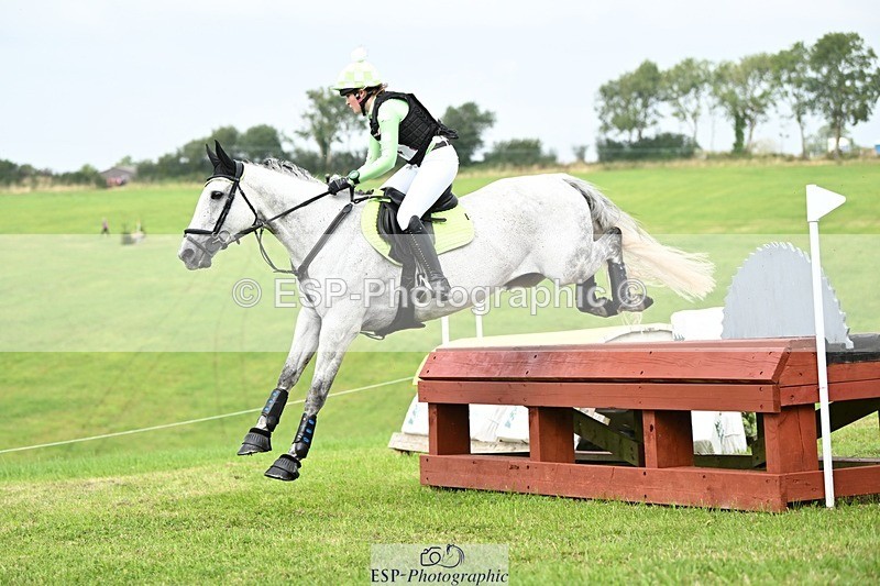 240831A-122404-02103 - 014-Caitlyn.Faull-PENNINEVIEW.SUMMER