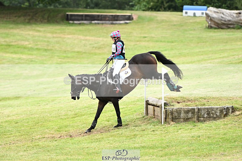 240825X-172924-37539 - 80cm XC 16.30 to 17.30