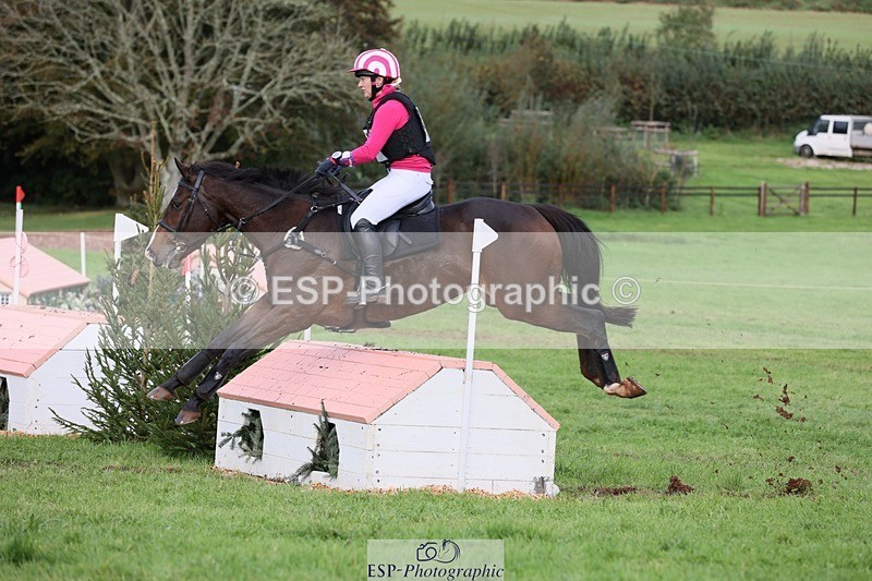 231021-134640-17172 - 439-SNOW.STOPPIN.HIM-Abby.James-SC+XC