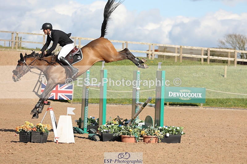 240419A-163024-09404 - Cls 10, 2 Star Big Tour 145cm  15.45 to 16.35 break