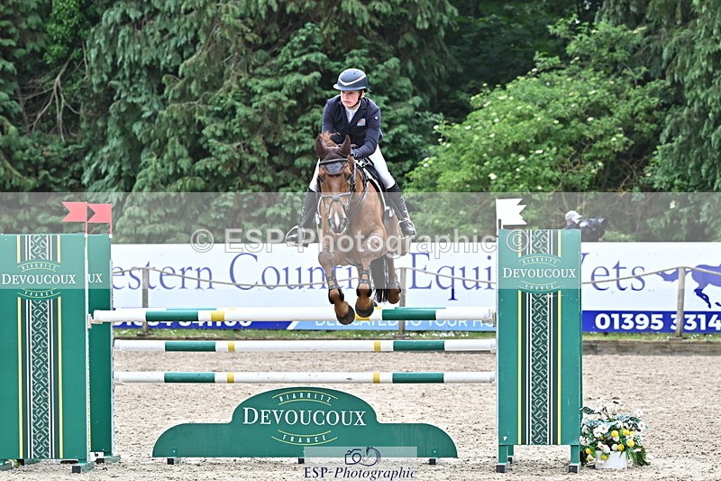 250524A-130625-11205 - D-402-Isabelle.Cook-CYMOON.F.Z