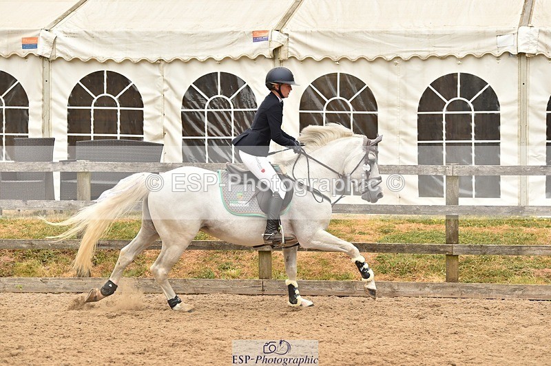 230618-141108-12867 - Cls 25 Pony Foxhunter & 1.10m Open