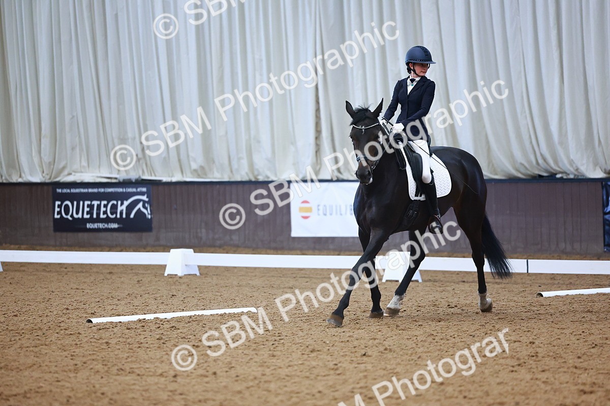 0B8A9203 - Class 6 - Novice 3