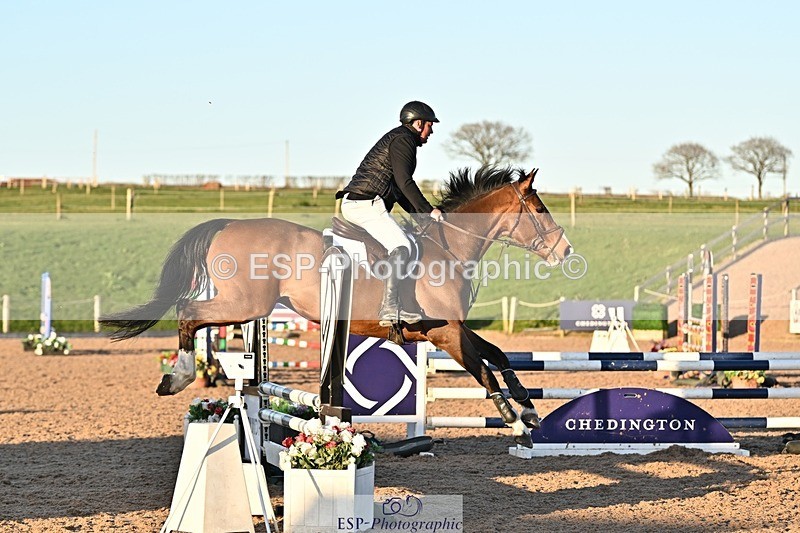 250401-185556-00833 - 90cm Classes