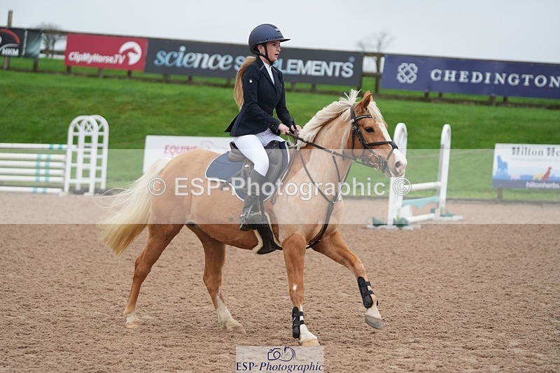 251116-094905-01420 - Cls 18 Clear Round 50cm