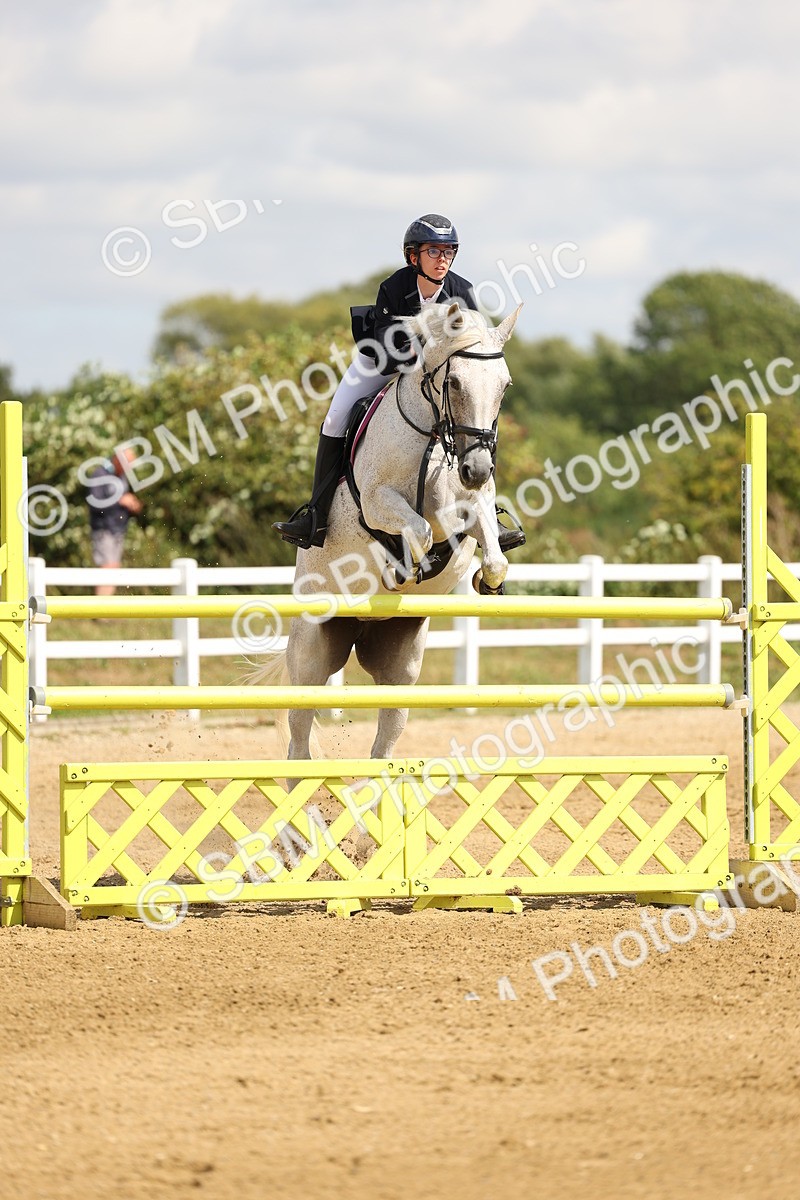 SBM_010403 - Class 4 - Senior Foxhunter - 1.20m Open