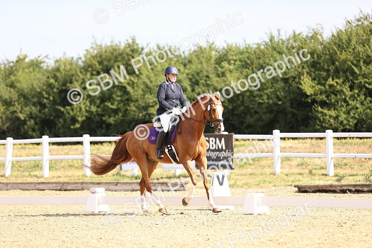 SBM_008592 - Novice 5 - 08.30-9.33
