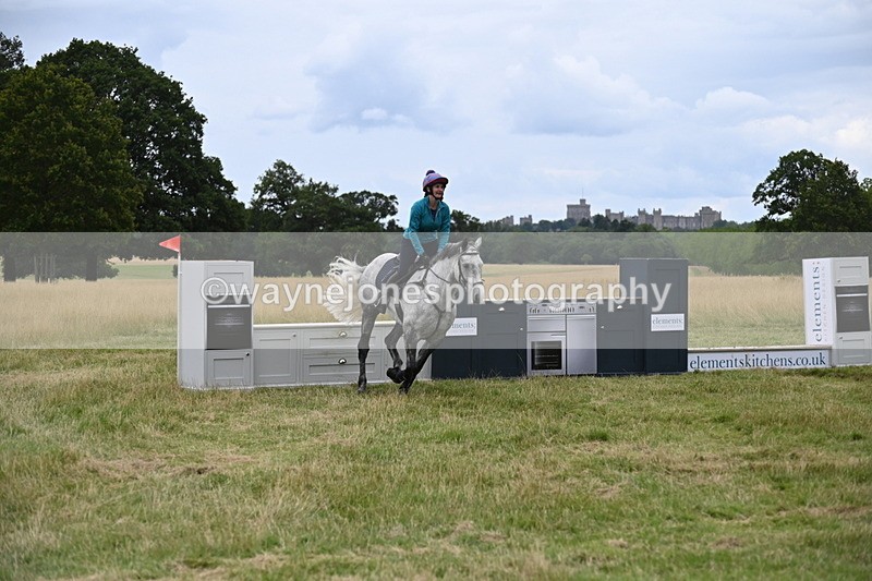 WJ6_4992 - Time at Jump 13:04 to 13:34