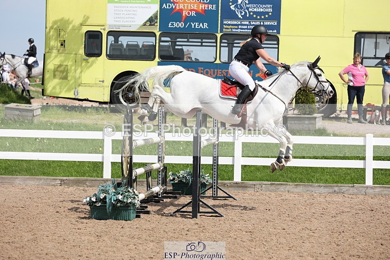 240510A-151018-08637 - Cls 18 1.10m National Am Quali and Open