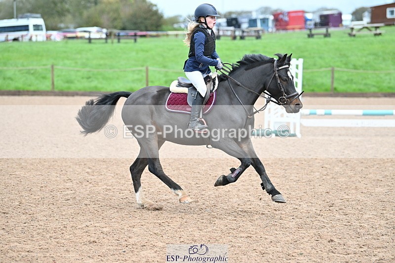 231029A-092740-02390 - 60cm Club and Schools