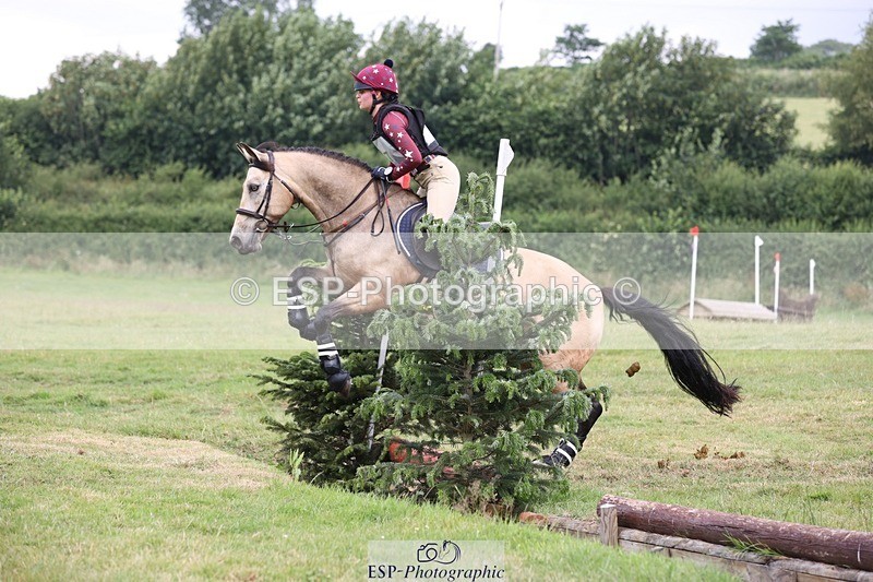 230625-101210-01306 - XC 90cm 9.45 to 11.00