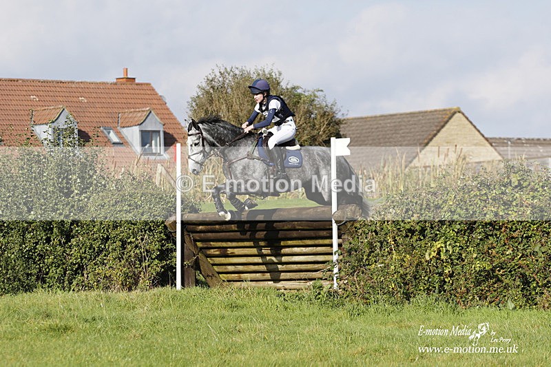  WWHT 171021 3868 - Open (1.00m)  17/10/21