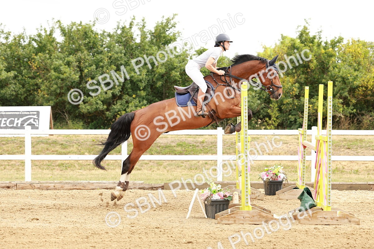 SBM_016839 - Class 20 - Senior Newcomers - 1.10m