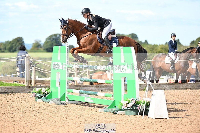 240913A-125808-04455 - Cls 15 Snr Foxhunter