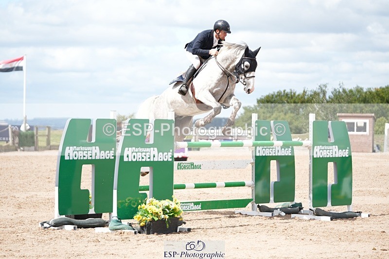 250801-112723-04926 - Cls 14 Snr Fox 1st Rnd