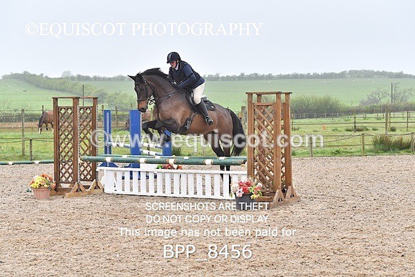 BPP_8456 - CLASS 22 SUN Club/ Unaffiliated 80cms Open